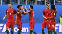 Pemain Timnas Portugal rayakan kemenangan 4-0 atas Selandia Baru pada Grup A Piala Konfederasi 2017 di Krestovsky Stadium, Saint Petersburg, Sabtu (24/6/2017). (AFP/Kirill Kudryavtsev)