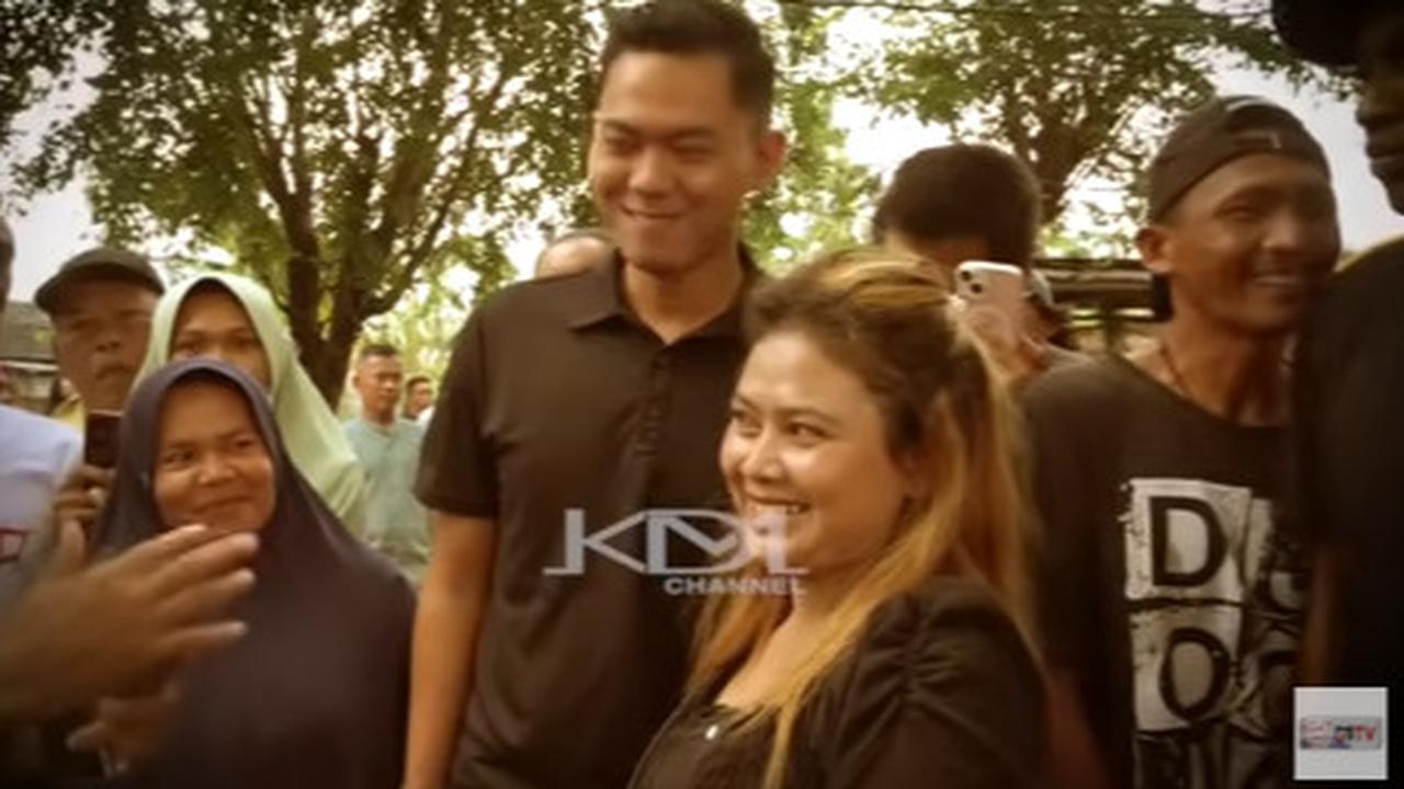 Wanita Cantik Pemilik Warung Dibongkar Dedi Mulyadi Malah ke Geeran Senyum