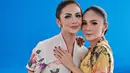 Sama-sama jadi diva, Yuni Shara dan Krisdayanti kembali tampil kompak saat garap video klip terbaru [@yunishara36]