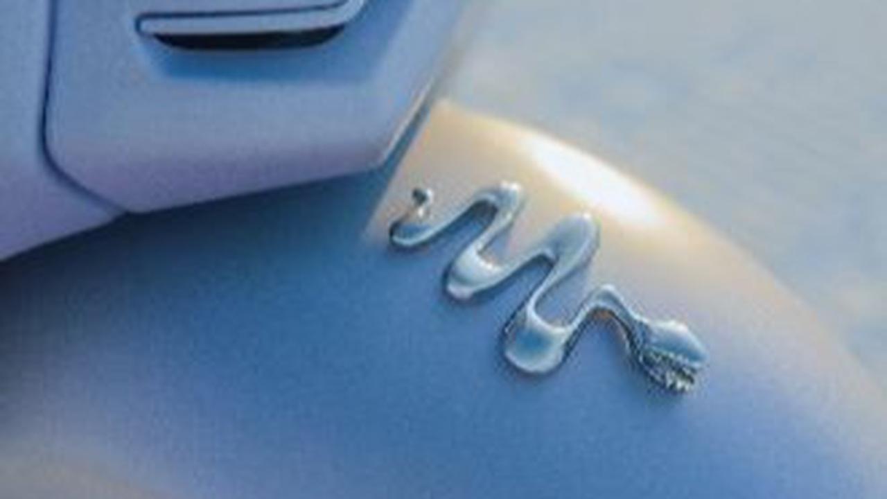 Vespa 946 Snake