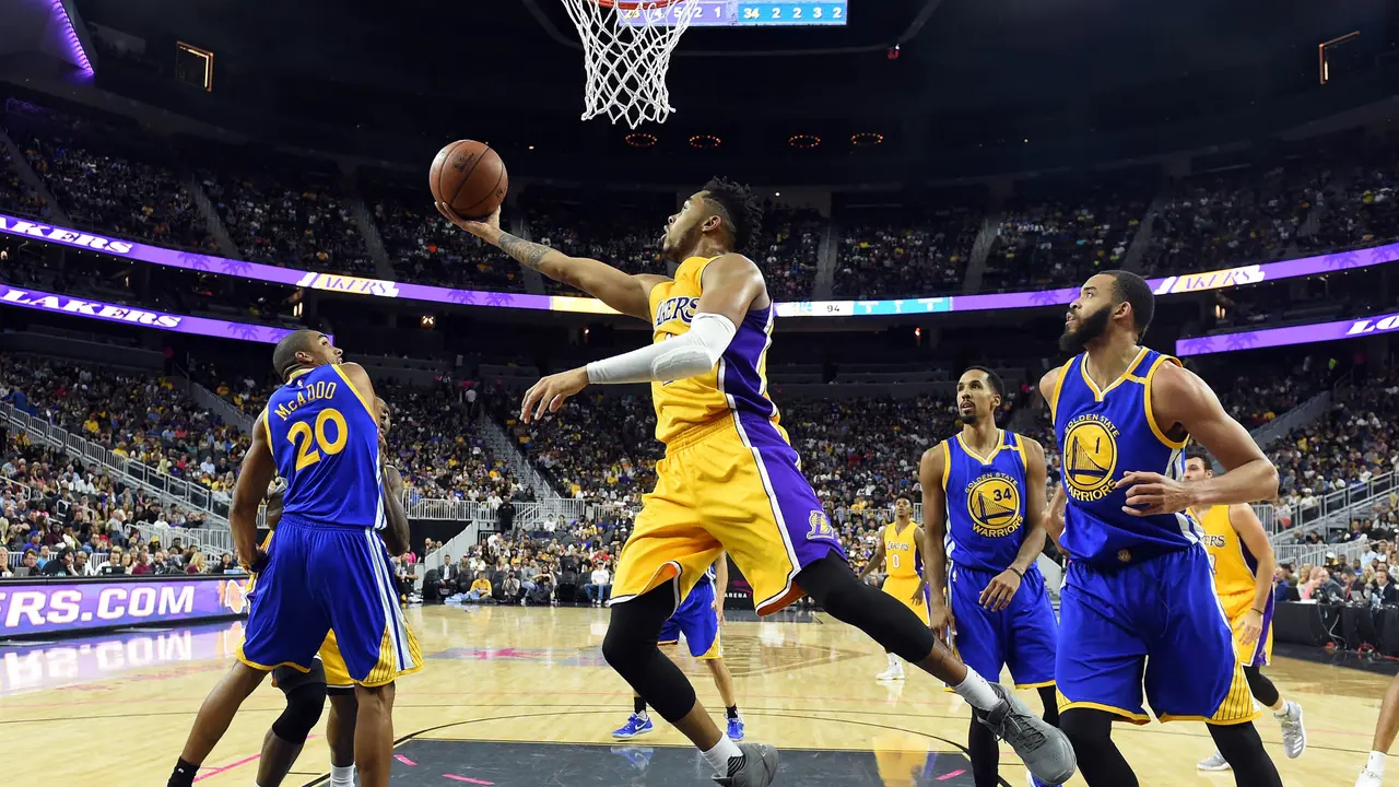 Layup D'Angelo Russell