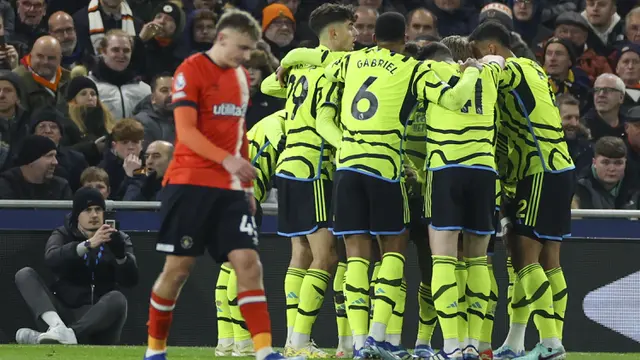 Foto: Drama 7 Gol, Arsenal Comeback dan Bungkam Luton Town untuk Kukuhkan Posisi di Puncak Klasemen Sementara Liga Inggris