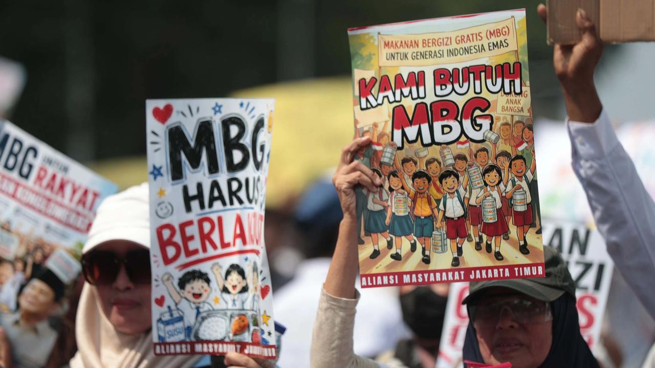 FOTO: Massa Aksi Dukung Kelanjutan Program Makan Bergizi Gratis
