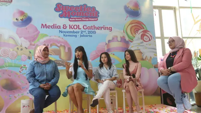 Gritte Agatha dan Bella Graceva