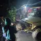 Penampakan babi hutan galak yang kerap meneror warga saat berhasil dilumpuhkan. (Liputan6.com/ Fira Syahrin)