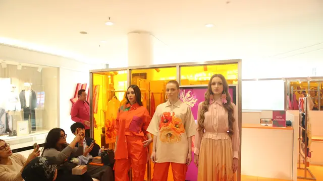Kolaborasi Donna Privé  dan Carendelano, Rilis Koleksi Baju Lebaran yang Didedikasikan untuk Para Ibu