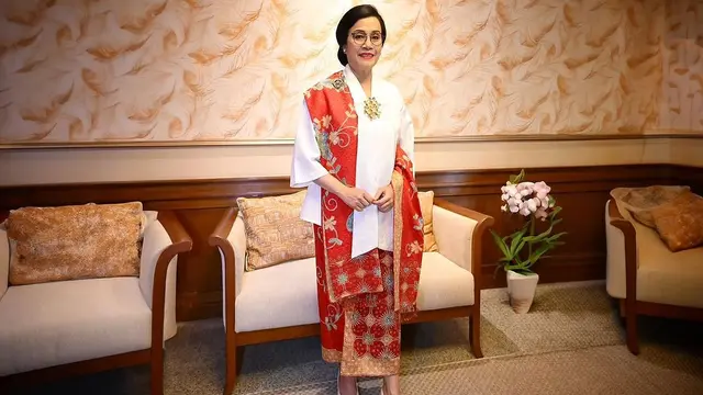 Hadiri Upacara 17 Agustus 2024 di IKN, Sri Mulyani Ajak Tebak-tebakan Baju Adat