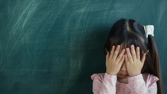 8 Cara Efektif Mengajarkan Anak Menghadapi dan Mengelola Rasa Takut