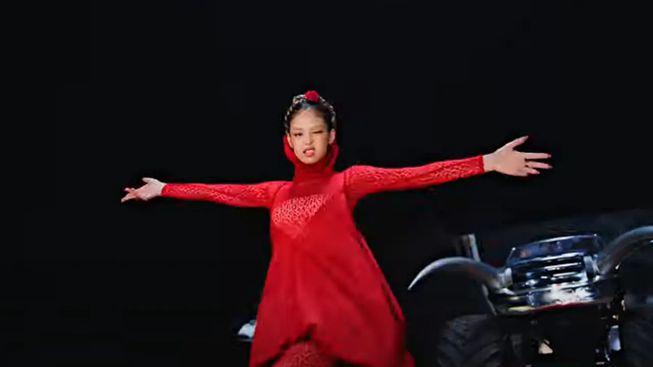 Outfit Jennie BLACKPINK untuk Satu Scene di Video Klip Pink Venom Tembus Harga Ratusan Juta