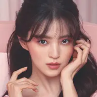Han So Hee. (Instagram/ xeesoxee untuk @ctilburymakeup)