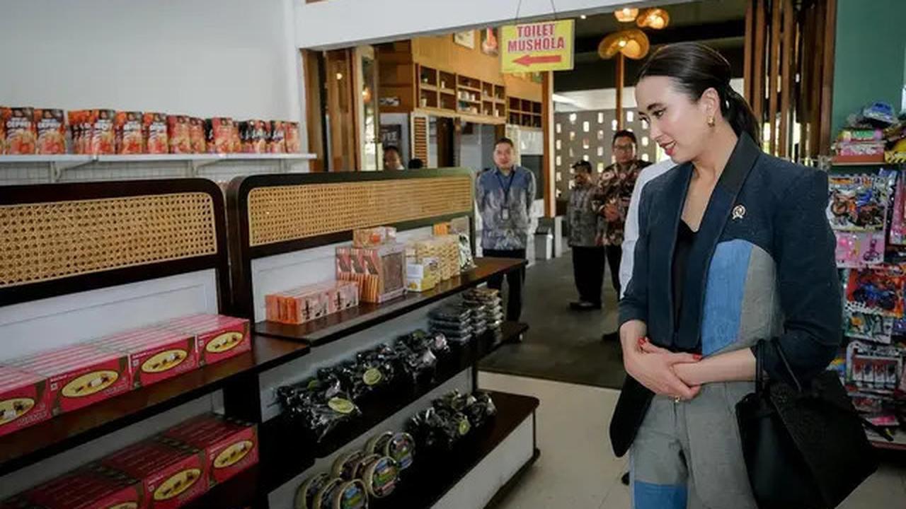 Disebut Menteri Terkaya, Gaya Khas Old Money Menpar Widiyanti Putri Wardhana dengan Produk Lokal