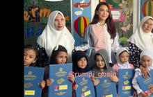 Ingat Pemain FTV Dea Lestari? Selain Jadi Artis Ternyata Juga Kepala Sekolah - Momen Sibuk Tanda Tangan Rapor Disorot