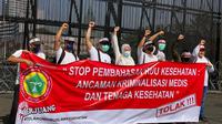 Ikatan Dokter Indonesia dan Organisasi Profesi pada Selasa Pagi 11 Juli 2023 Kembali Menggelar Demo di Depan Gedung DPR RI Jelang Disahkannya RUU Kesehatan Hari Ini (Ade Nasihudin Al Ansori/Liputan6.com)