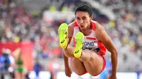 Atlet lompat jauh putri Indonesia Maria Londa gagal meraih medali di Asian Games 2023 karena didiskualifikasi beberapa kali (AFP)