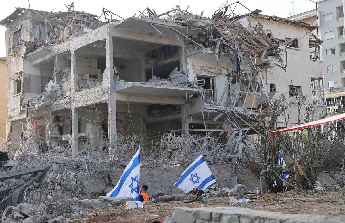 FOTO: Seperti di Kota Gaza, Begini Kondisi di Kota Rahmat Gan Israel Yang Hancur Lebur Dirudal Iran
