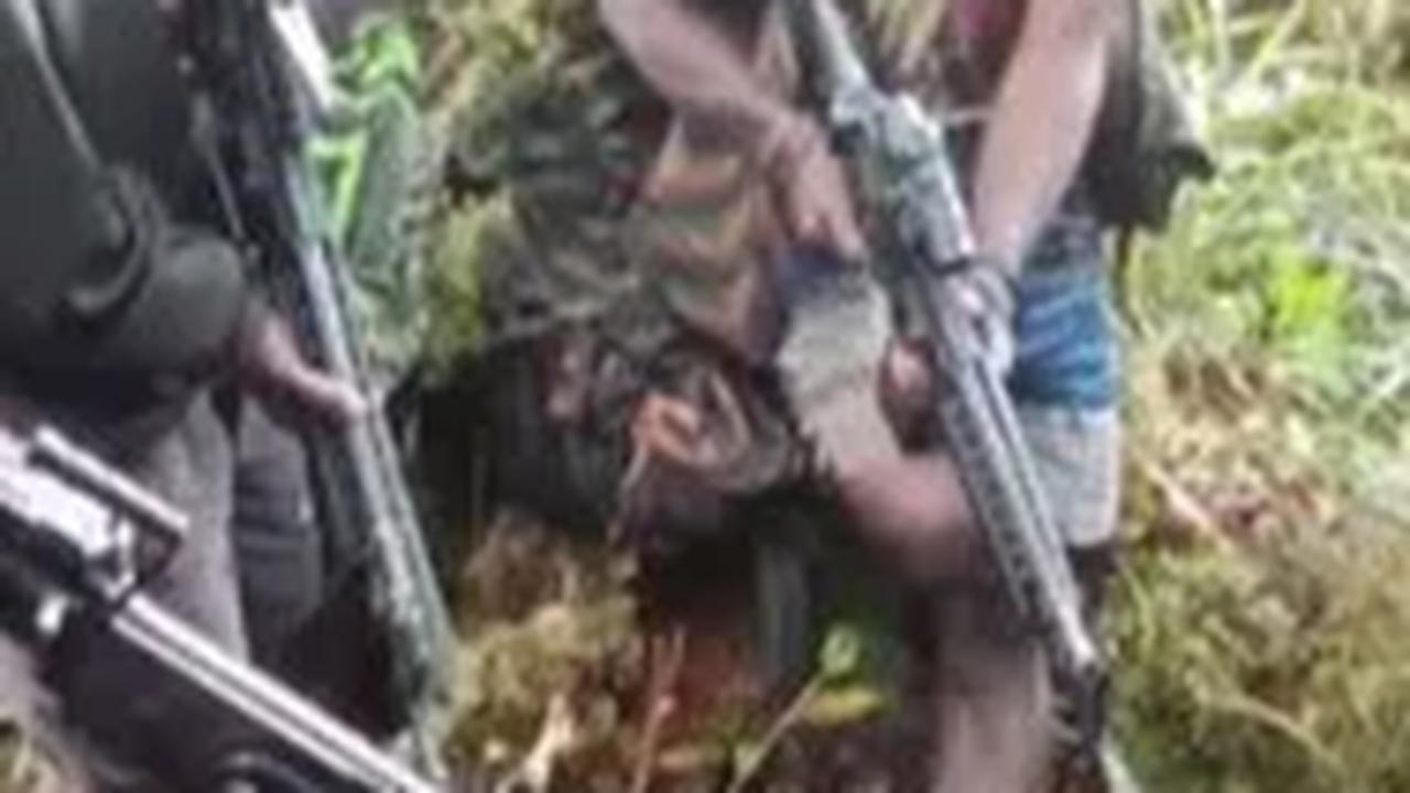 Selain itu, Julius menegaskan, pemerintah tidak akan menuruti permintaan KKB terkait kemerdekaan hingga meminta senjata. Karena, hal itu tidak akan mungkin dikabulkan.