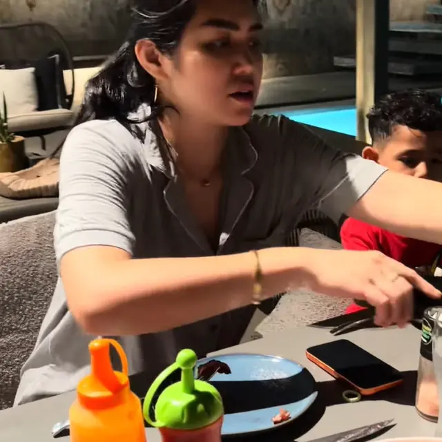 Potret Dapur dan Meja Makan Rumah Jessica Iskandar