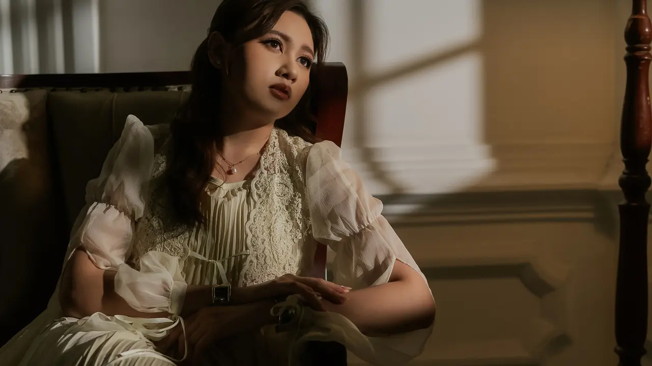 Meiska Adinda, penyanyi solo asal Bali itu menyanyikan lagu tema untuk "1 Imam 2 Makmum" (Dok/Meiska Adinda)