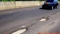 VIDEO: Awas, Jalur Primadona Pemudik di Tol Kanci-Pejagan Rusak