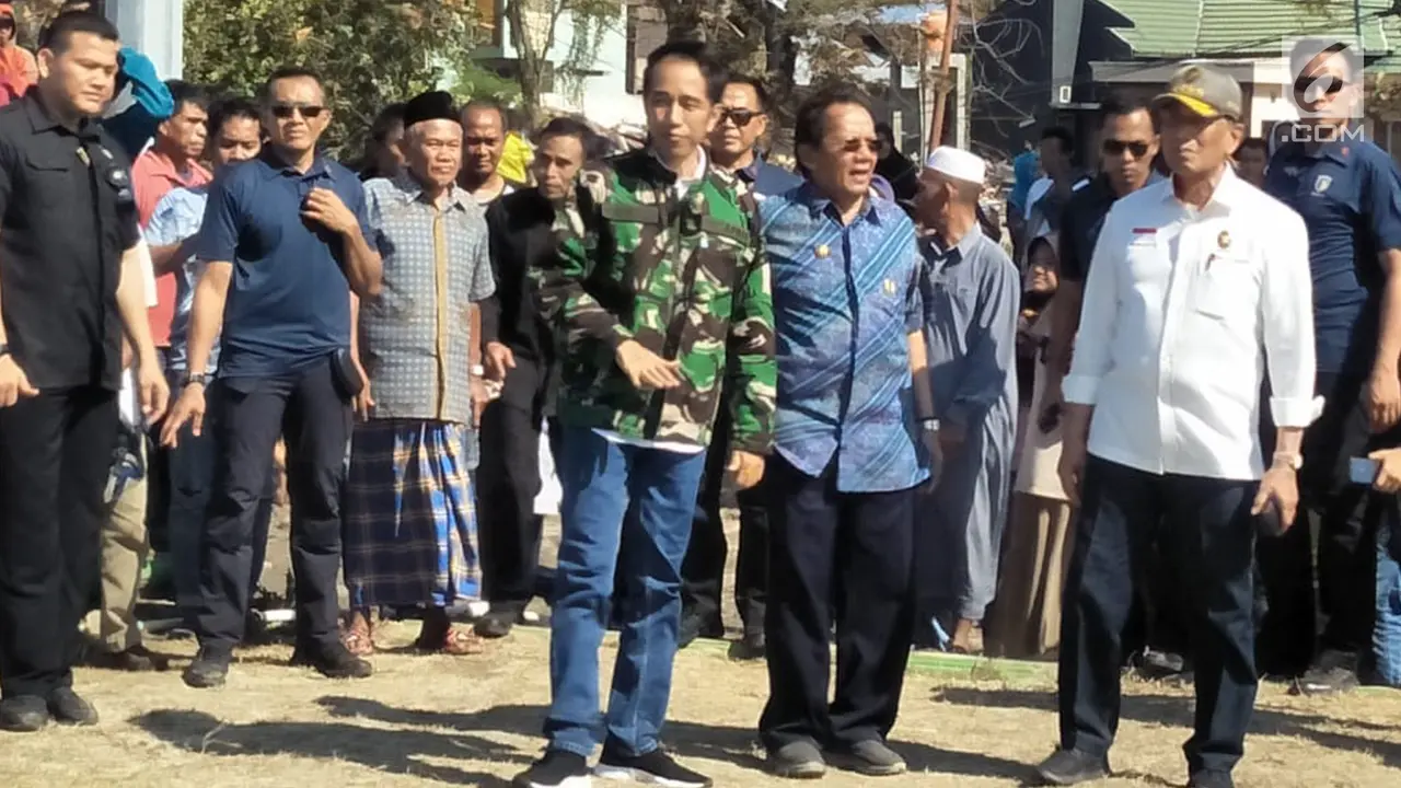 Presiden Jokowi Tinjau Kondisi Palu