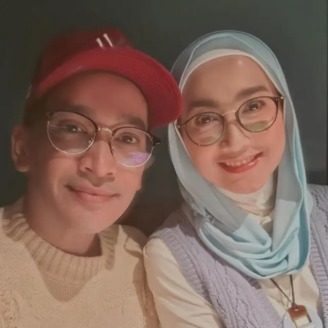 Desy Ratnasari dan Ruben Onsu