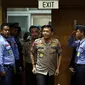 Kabareskrim Komjen Idham Azis bersiap menjalani Uji Kepatutan dan Kelayakan di Komisi III DPR, Kompleks Parlemen, Senayan, Jakarta, Rabu (30/10/2019). Idham Azis merupakan calon tunggal Kapolri yang ajukan Presiden Jokowi menggantikan Kapolri sebelumnya Tito Karnavian. (Liputan6.com/Johan Tallo)