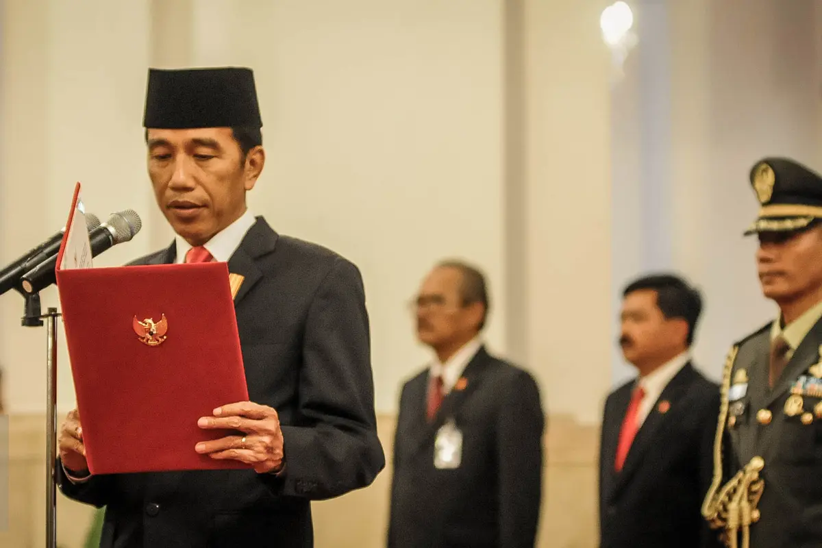 20161014-Jokowi Lantik Menteri dan Wakil Menteri ESDM-Jakarta 