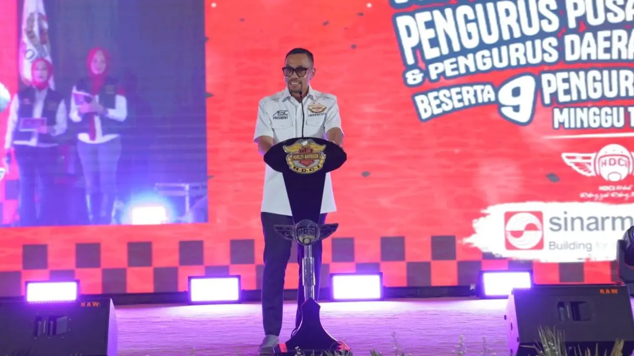 Poltikus NasDem Ahmad Sahroni, menghadiri halal bihalal pengurus pusat Harley Davidson Club Indonesia (HDCI), Minggu (12/5/2024).