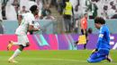 Sayangnya, Timnas Arab Saudi baru berhasil memangkas defisit gol menjadi 1-2 saat laga memasuki injury time babak kedua lewat gol kapten tim Salem Al Dawsari. (AP/Manu Fernandez)