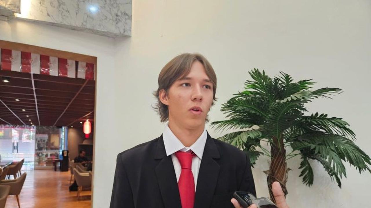 Pemain Hoki Es Rusia, Savelii Molchanov, Tak Sabar Nyanyikan Indonesia Raya Usai Jadi WNI