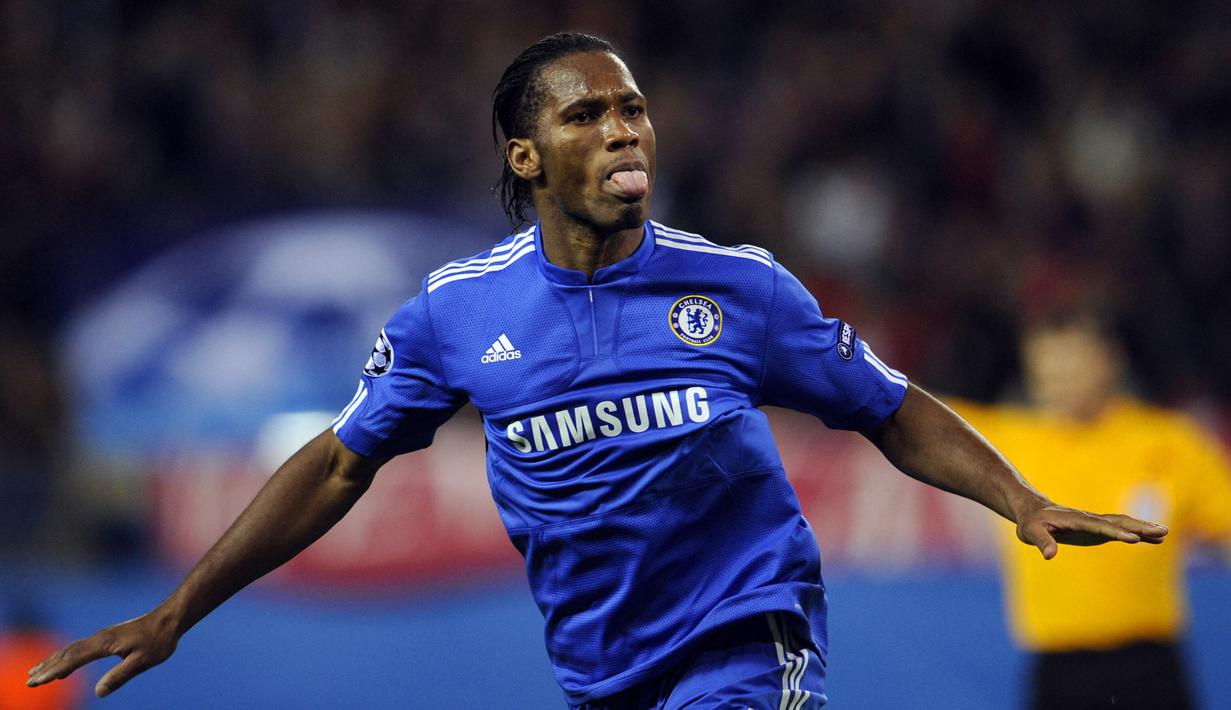 Didier Drogba melakukan hat-trick sempurna hanya membutuhkan kurun waktu 17 menit yaitu sejak menit ke-63 hingga menit ke-80. Hal itu terjadi ketika Chelsea pesta gol di gawang Wigan Ahtletic dengan skor 8-0 pada musim 2009/2010. (Foto: AFP/Pierre-Philippe Marcou)