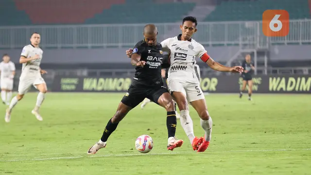 Alex Martins dan Rizky Ridho - Dewa United Vs Persija Jakarta di BRI Liga 1 2024/2025