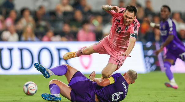 Nasib sial harus dialami oleh Lionel Messi dan kawan-kawan kala Inter Miami menjamu Orlando City dalam laga lanjutan Major League Soccer (MLS) 2026, Sabtu (02/05/2026) waktu setempat. (AP Photo/Chris Arjoon)