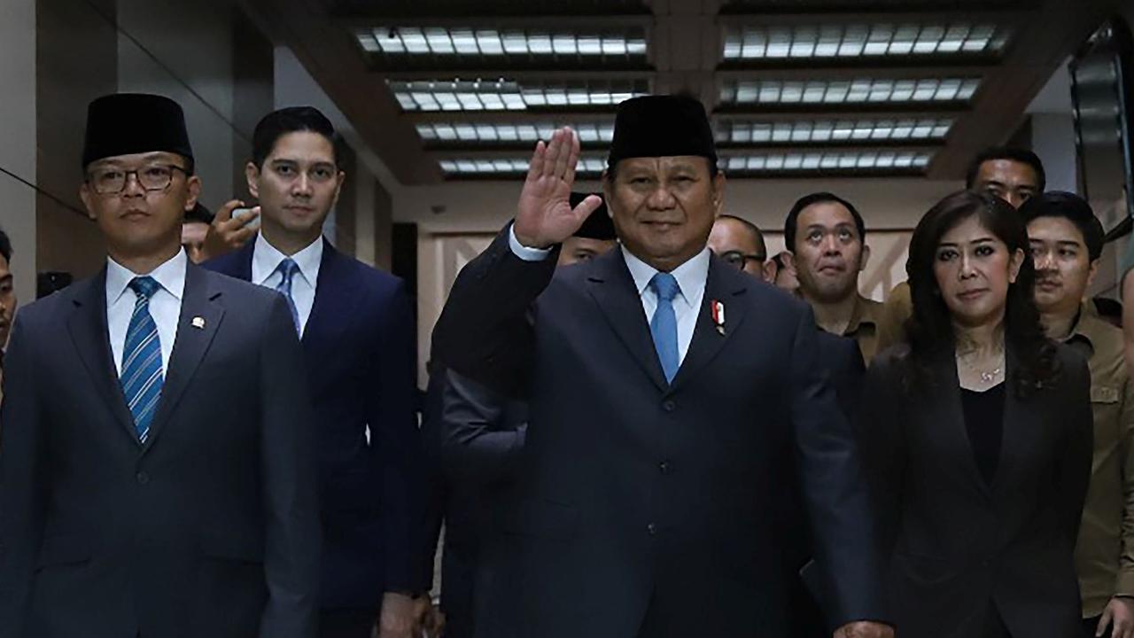 Prabowo rapat kerja dengan Komisi I DPR