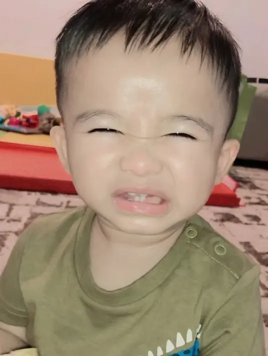 [Instagram/nathalieholscher]