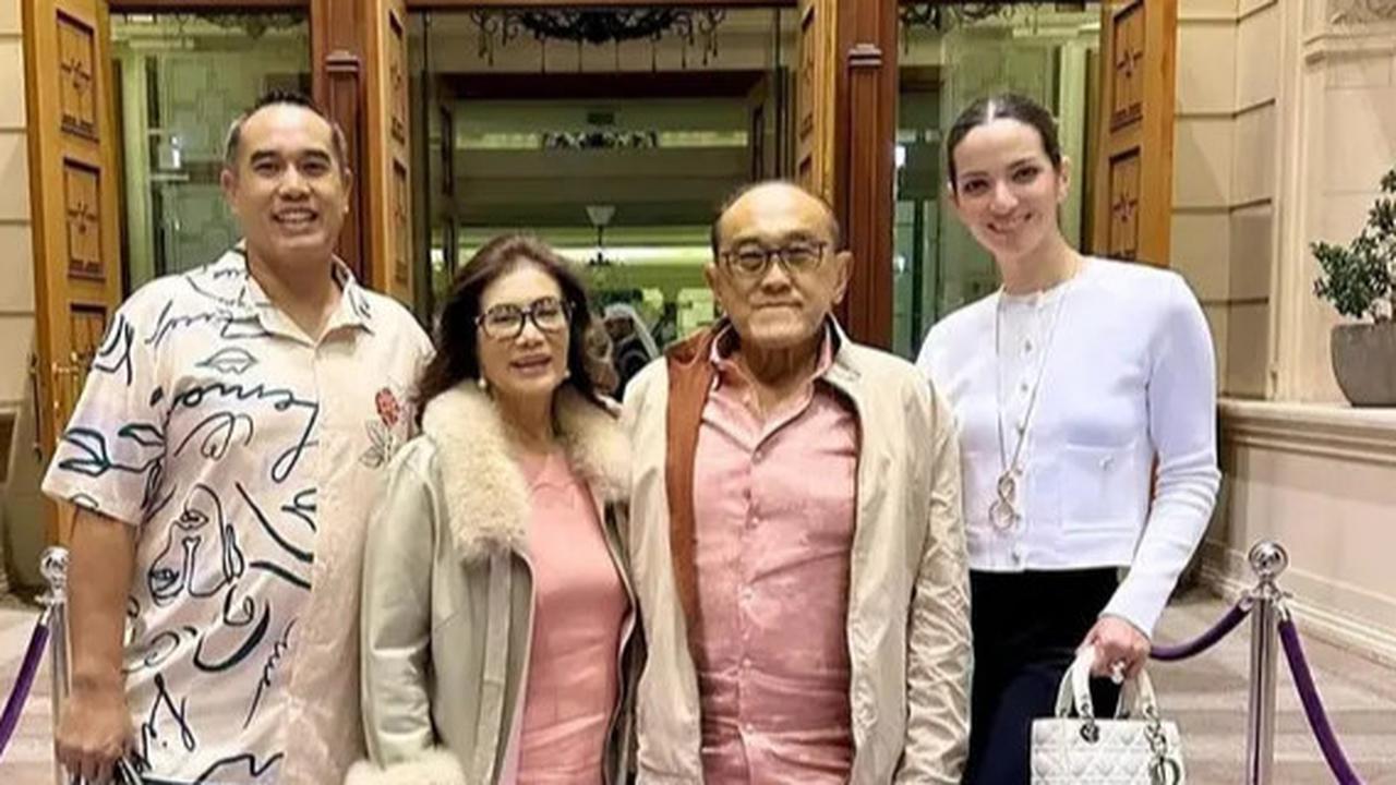 7 Momen Kedekatan Nia Ramadhani dan Aburizal Bakrie, Mertua Rasa Ayah Kandung