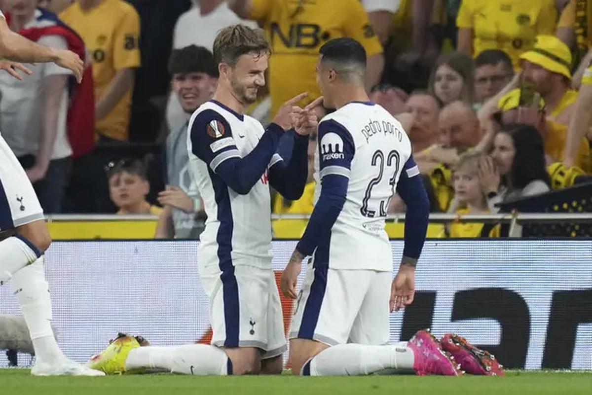 Tradisi Tottenham Bikin MU Harus Ganti Celana di Final Liga Europa