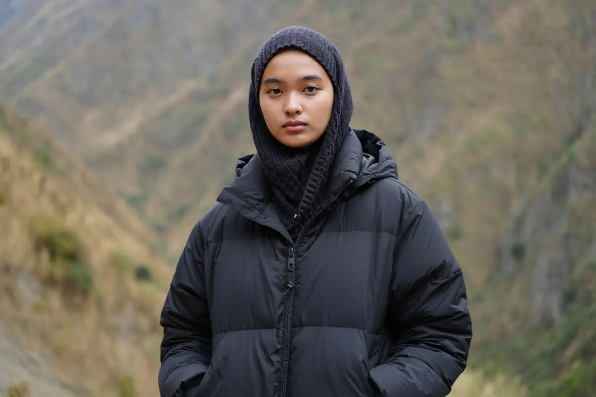 Jaket Puffer & Jilbab Rajut
