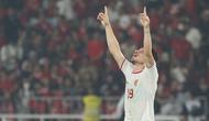 Selebrasi pemain Timnas Indonesia, Thom Haye setelah mencetak gol pertama ke gawang Filipina pada laga terakhir Grup F putaran kedua kualifikasi Piala Dunia 2026 Zona Asia di Stadion Utama Gelora Bung Karno (SUGBK) Senayan, Jakarta, Selasa (11/6/2024). (Bola.com/M Iqbal Ichsan)
