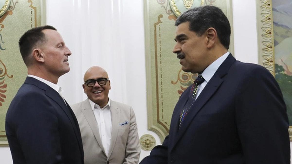 Venezuela Bebaskan 6 Warga AS Usai Pertemuan Maduro dan Utusan Trump