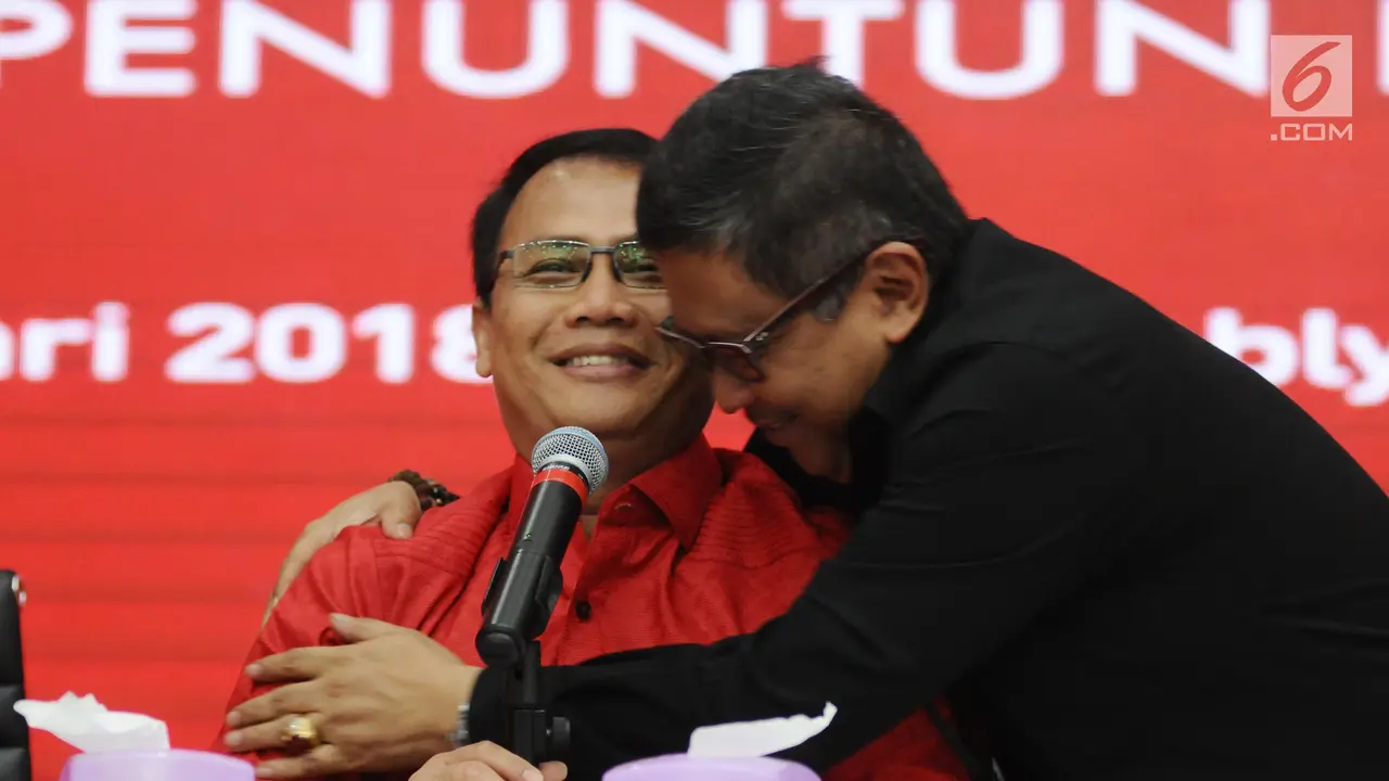 Nyatakan Siap Dampingi Gus Ipul, Ahmad Basarah Dipeluk Sekjen PDIP