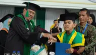 Mahasiswa Disabilitas di UIN STS Jambi Jadi Salah Satu Lulusan Terbaik dan Tercepat, IPK Capai 3,90. Foto: UIN STS Jambi.