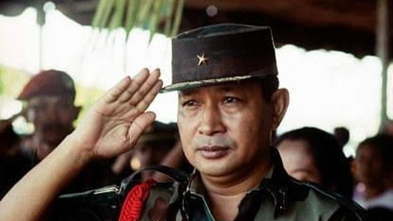Padahal, awalnya Try sempat menjadi kandidat kuat menggantikan kepemimpinan Soeharto sebagai presiden.