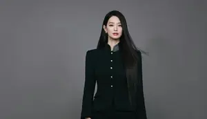 Shin Min Ah Refleksikan 25 Tahun Berkarier di BIFF 2026