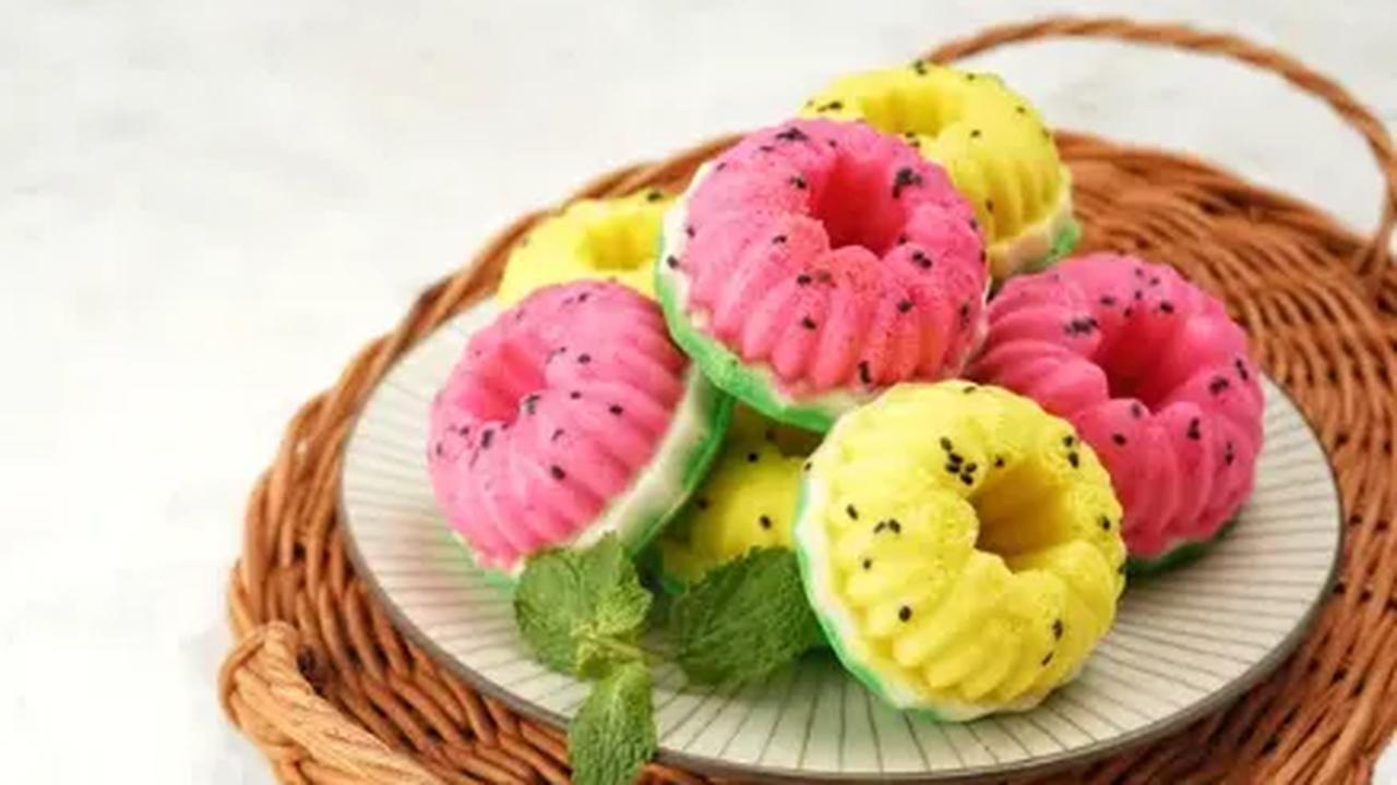3.	Kue Bolu Semangka