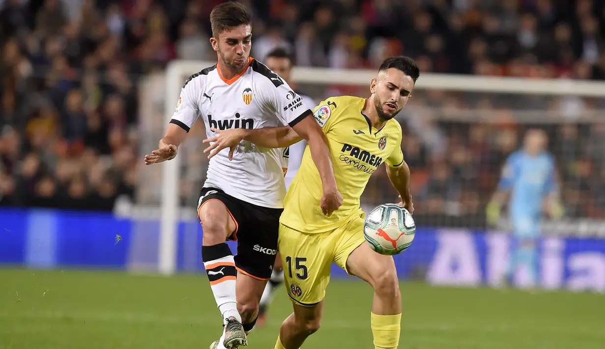 4. Ferran Torres (Valencia) - Gelandang berusia 20 tahun ini memiliki nilai transfer yang tinggi bersama Valencia. Market value Torres saat ini mencapai 50 juta euro. (AFP/Jose Jordan)