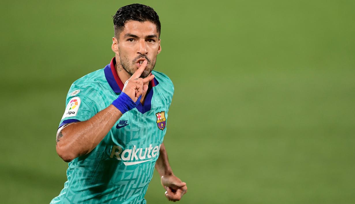 6. Luis Suarez (81,72 juta euro) - Barcelona tertarik mendatangkan Luis Suarez yang menjadi mesin gol bersama Liverpool di Liga Inggris. Luis Suarez resmi berseragam Barcelona pada 2014 usai dipinang dengan mahar mencapai 81,72 juta euro. (AFP/Jose Jordan)
