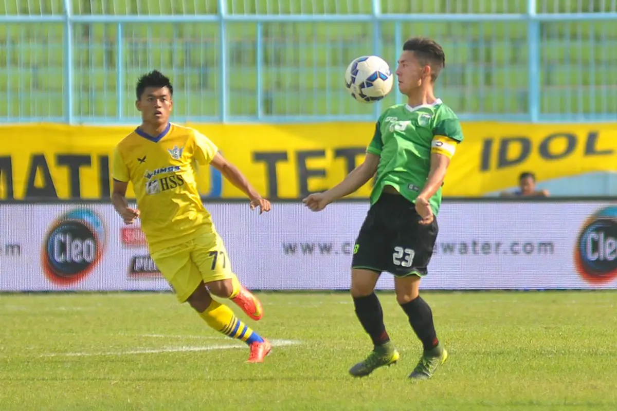 Gresik United vs PBR