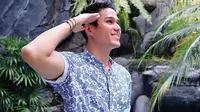Apa Peran yang Dimainkan Mischa Chandrawinata di Anak Langit?