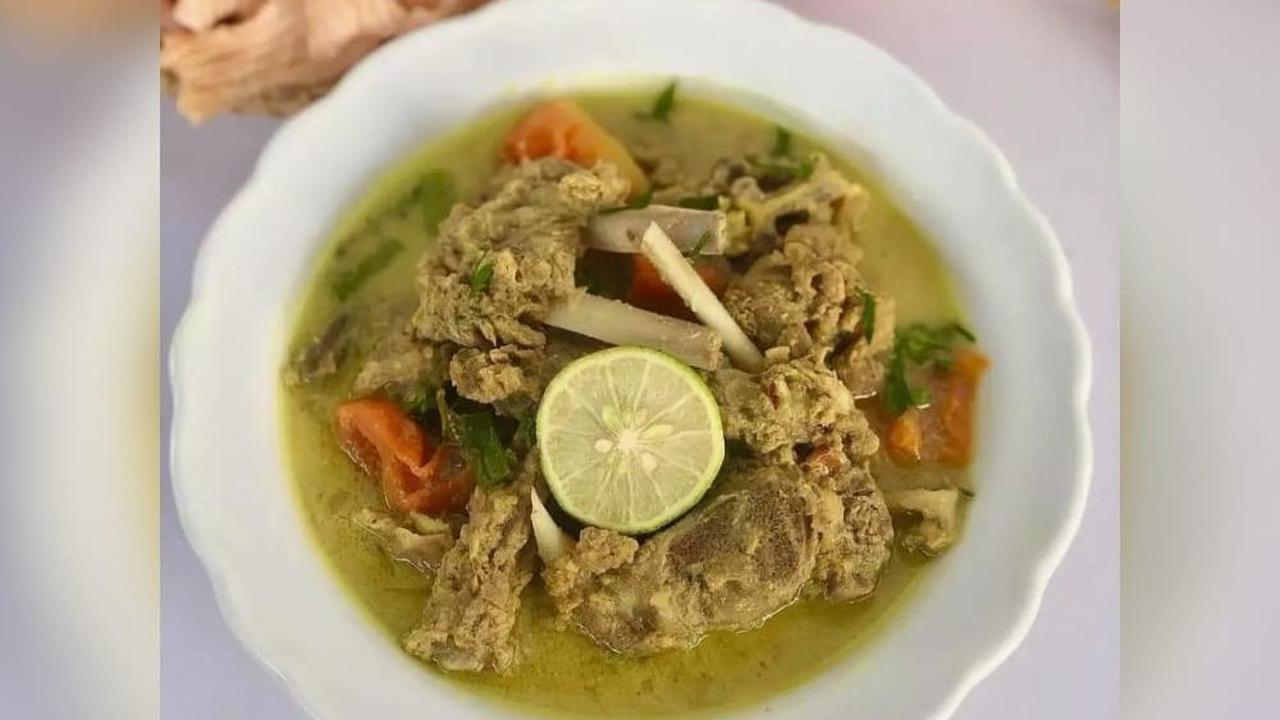 <b>3. Gulai Kambing Tomat </b>